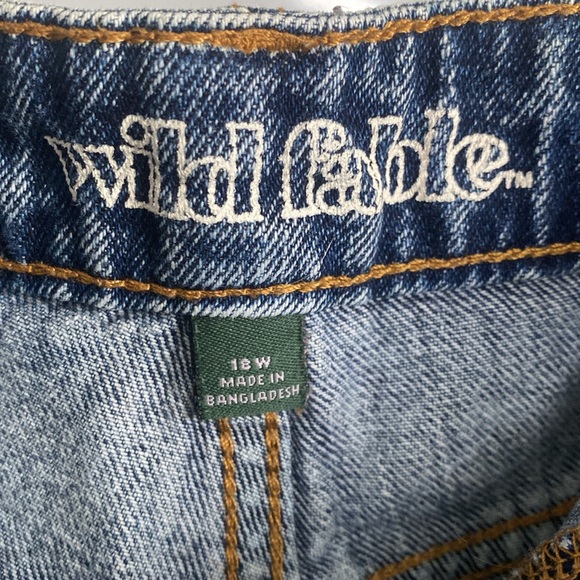 Wild Fable high-rise ripped jean shorts - Picture 2 of 6